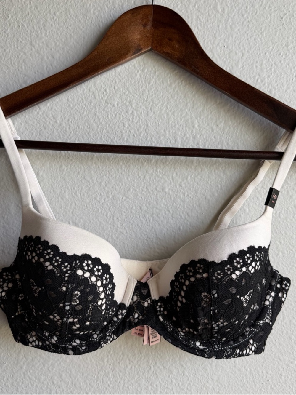 Victoria’s Secret Demi Black Lace Overlay Cream 34 C Bra Adjustable Straps G